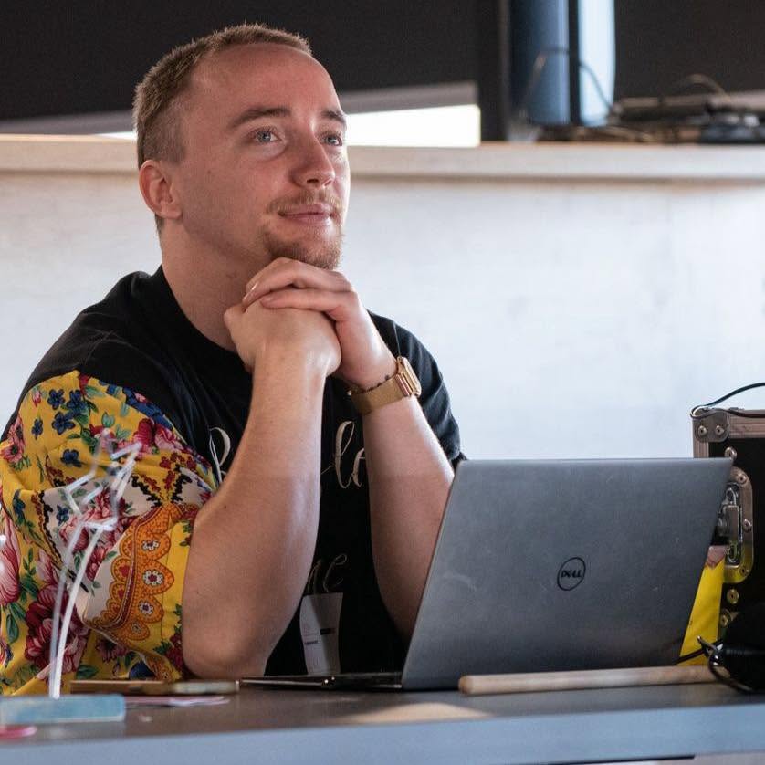 Filip, dezvoltatorul din spatele Payflow